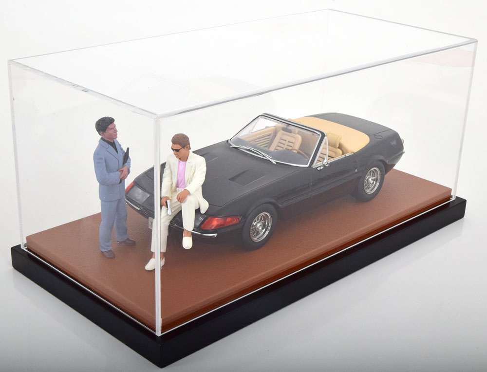 1:18 VITRINE Luxus-Version mit Kunstleder auf MDF-Bodenplatte stackable, Maße: Länge 35,5cm, Tiefe 17cm, Höhe 15,8cm, brown - JC-L18BR