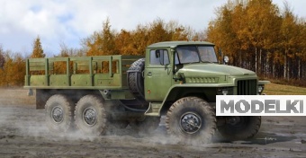 1:35 Сборная модель УРАЛ-375Д - 01027
