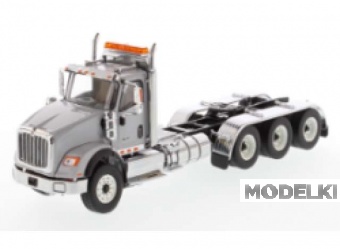 1:50 INTERNATIONAL HX620 Tridem Tractor, silver - 71011