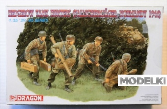 1:35 Сборная модель фигурки охотники за танками / Hedgerow Tank Hunters Front Military Figures 1944 - 6127