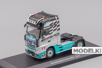 1:43 (Уценка!) MERCEDES BENZ Actros Mp4 1851 Truck №77 Team Mercedes-amg Petronas F1 Formula One 2-assi (2012), Silver Black Green - TTC003-Z11