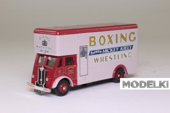 1:76 Guy Pantechicon Mickey Kiely, красный - 4654126