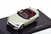 1:43 MAZDA MX5 Roadster (2019), light-creme-metallic - CLC487