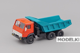 1:43 (Б/У) КАМАЗ 5511 (Сделано в СССР), красный / синий - LOT01574