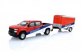 1:64 CHEVROLET Silverado BFGoodrich with small cargo trailer *Hitch & Tow Series 34* (2019), red / blue / white - 32340D