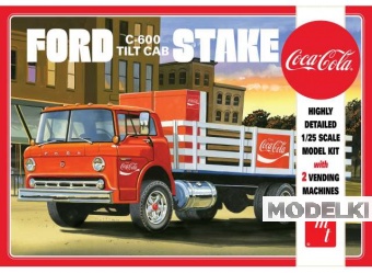 1:25 Сборная модель Ford C600 Stake Bed with Coca-Cola Machines, plastic modelkit - amts1147