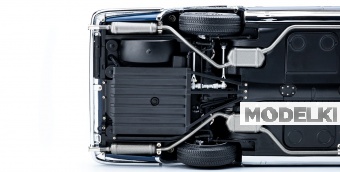 1:18 Mercedes-Benz (W100) 6-door Pullman Landaulet with functional softtop - M-205