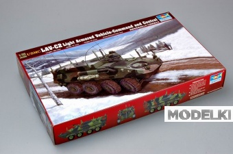 1:35 Сборная модель Канадская командно-штабная машина LAV-C2 - 00371