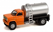 1:64 CHEVROLET C-60 цистерна удобрения Orange/Silver 1982 - 45140A