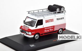 1:43 FIAT 242 техничка 'Bastos Racing Team' с багажником и колесами на крыше 1982 - RAC292