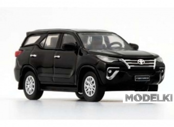 1:64 TOYOTA Fortuner, black 2018 - BM64B0426