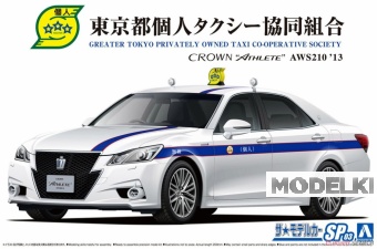 1:24 Сборная модель TOYOTA CROWN AWS210 13 Tokyo Individual Taxi Cooperative - 06225