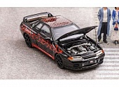 1:64 Nissan GTR-R32 with opening hood, black / red - FH013