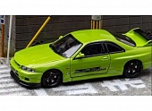 1:64 Nissan GTR-R33 with opening hood, apple green - FH023