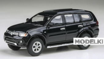 1:64 MITSUBISHI Pajero Sport LHD (2014), black - PB-55881