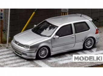 1:64 Volkswagen MK4 with opening hood, silver - FH028