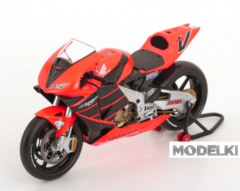 1:12 HONDA RC 211V Testbike, Weltmeister, Rossi (2001) - 122017946