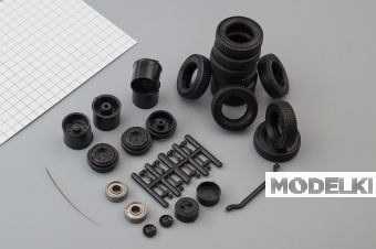1:43 Поворотный мост Камский (штампованные диски, покрышки КАМА-310) - XRM006