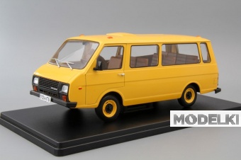 1:24 РАФ-22038, Легендарные Советские Автомобили 24, желтый - LSA024