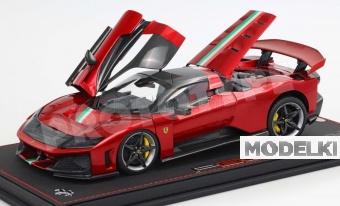 1:18 FERRARI F80 (2024) Carbon silver rims - italian stripes - con vetrina - with showcase , red - HE180054HiFDIE-VET