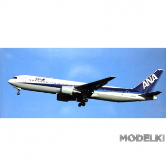 1:200 Сборная модель Пассажирский самолет ANA B767-300 - 10706