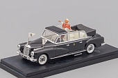 1:43 (Б/У) MERCEDES-BENZ 300 D Limousine (1960) - With Figure Pope - Papa Giovanni Xxiii, black - 4100/P-X3