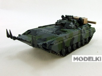 1:72 БМП-2, Русские танки 35 - RT035