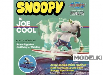 Сборная модель Snoopy Joe Cool Surfing, Snap Tite Easy modelkit - AMCM7502