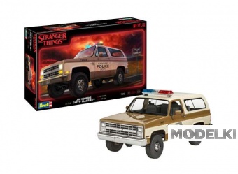 1:25 Сборная модель Chevrolet K5 Blazer *Stranger Things*, Level 3 1985 - 07724