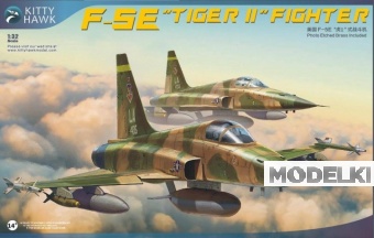 1:32 Сборная модель Американский многоцелевой истребитель Northrop F-5E Tiger II - KH32018
